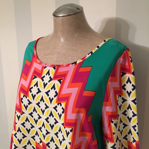 Colorful Geometric Pattern Blouse - Picture 4 of 7